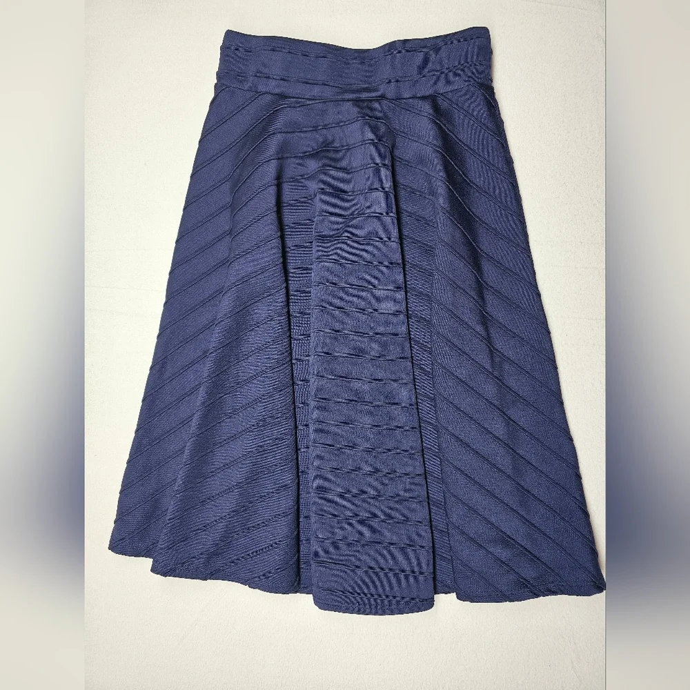 Tiffany & Grey Navy Blue A-Line Midi Skirt‎ Textured Elegant Career